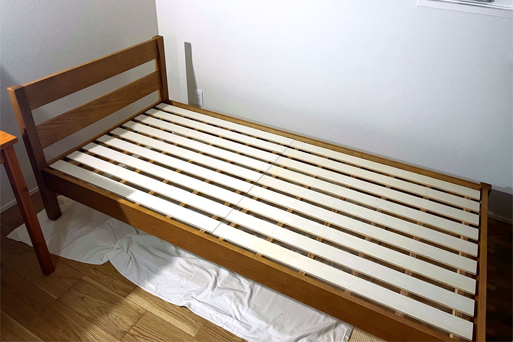 無印良品 すのこベッドに畳がぴったり納まりました 黄金色 | 吉田畳店 